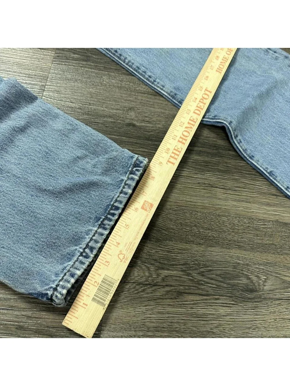 Vintage Levi’s 501 straight fit blue jeans button fly Men 36x32